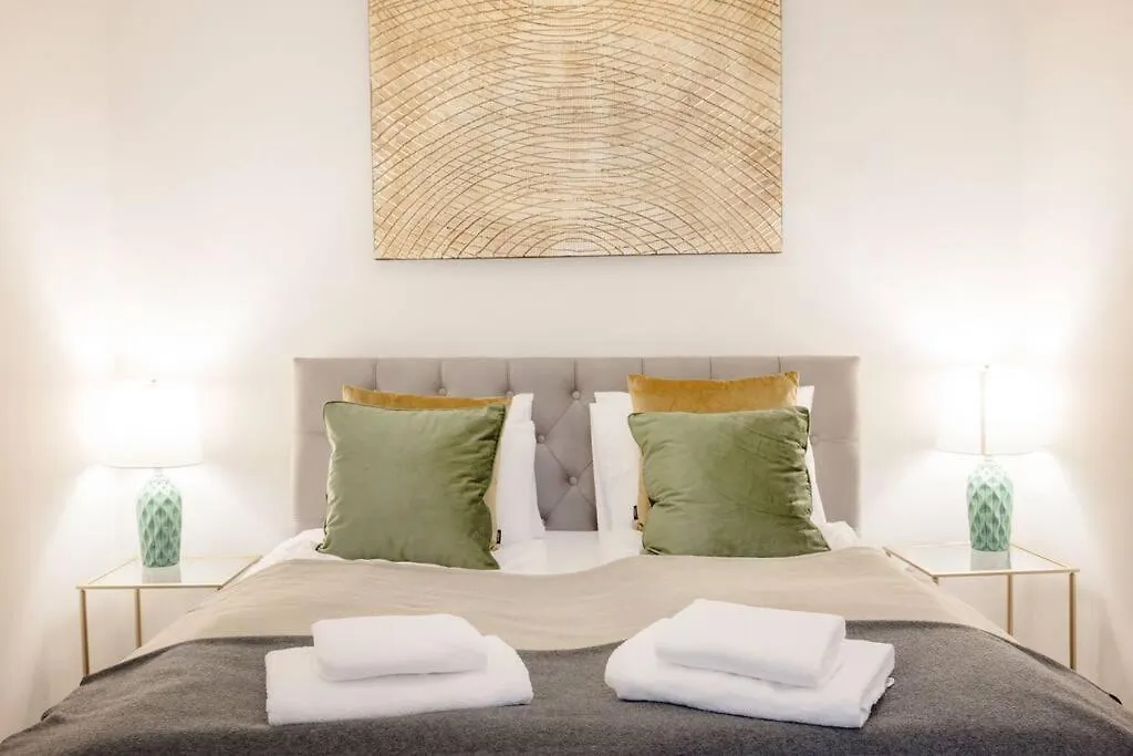 Apartmán Modern And Stylish 2-Bedroom In The City Center Budapešť
