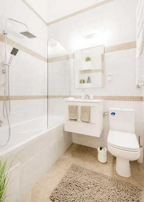 Modern And Stylish 2-Bedroom In The City Center Budapešť 0*,  Maďarsko