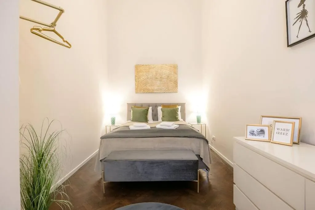Modern And Stylish 2-Bedroom In The City Center Budapešť Maďarsko